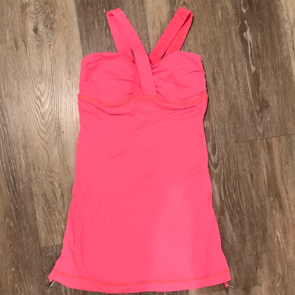 Lululemon tank top size 4 NWOT